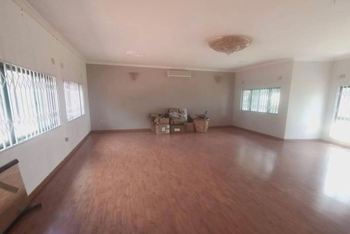 4-bedroom-house-for-sale-in-rhodespark-big-2