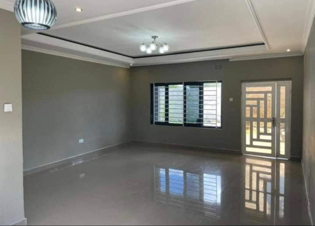 2-bedroom-flat-for-rent-in-meanwood-ndeke-big-3