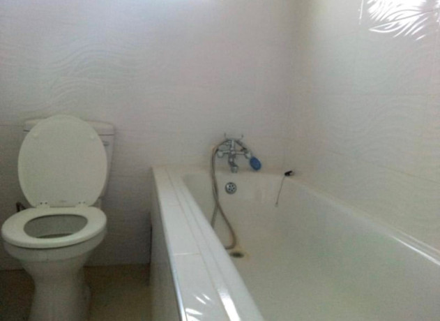 3-bedroom-flat-for-rent-in-meanwood-vorna-valley-big-1