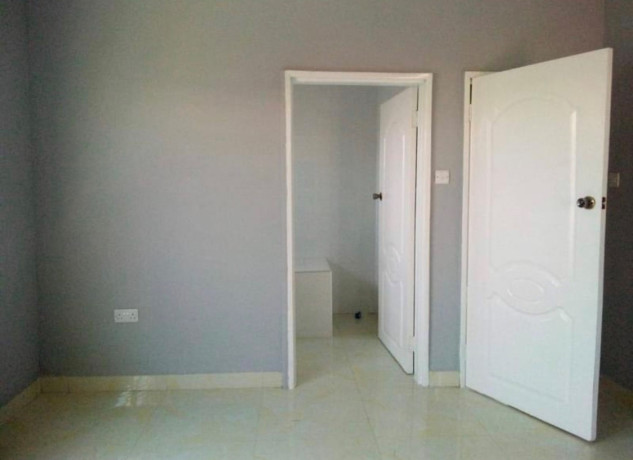 3-bedroom-flat-for-rent-in-meanwood-vorna-valley-big-6