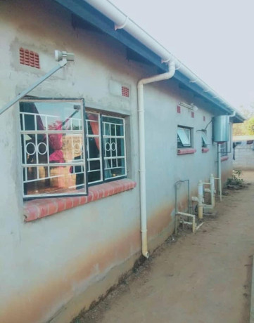 4-bedroom-house-for-sale-in-meanwood-big-2