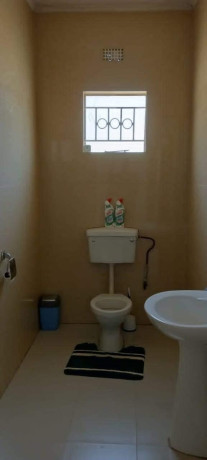 4-bedroom-house-for-rent-in-meanwood-big-7