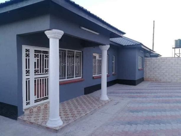 3-bedroom-flat-for-rent-in-libala-south-big-5