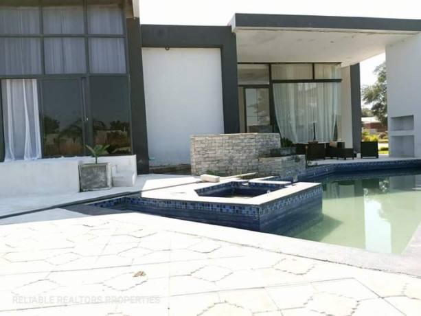 4-bedroom-flat-for-sale-in-njolwe-big-4