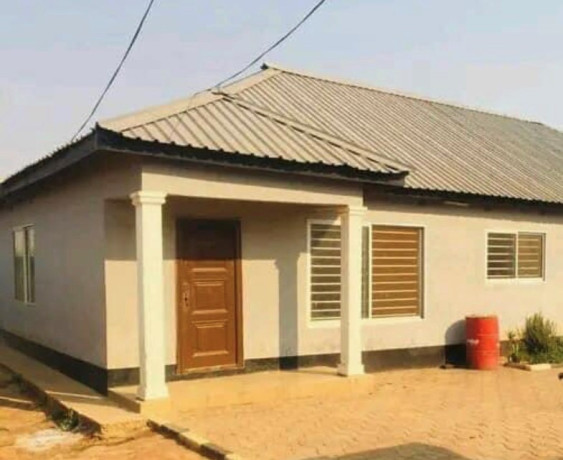 neat-and-spacious-2-bedroom-flat-for-rent-in-new-kasama-big-2