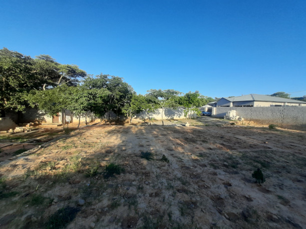 land-for-sale-in-ibex-hill-area-big-2