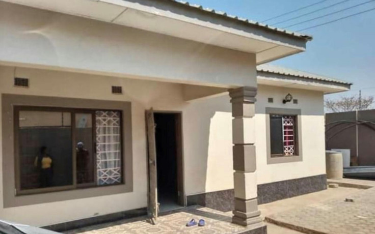 2-bedroom-flat-for-rent-in-meanwood-kwamwena-big-4