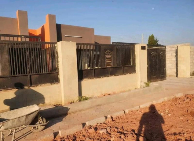 2-bedroom-flat-for-rent-in-meanwood-kwamwena-big-5