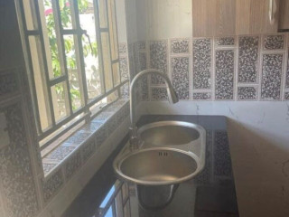 2-bedroom-flat-for-rent-in-meanwood-ndeke