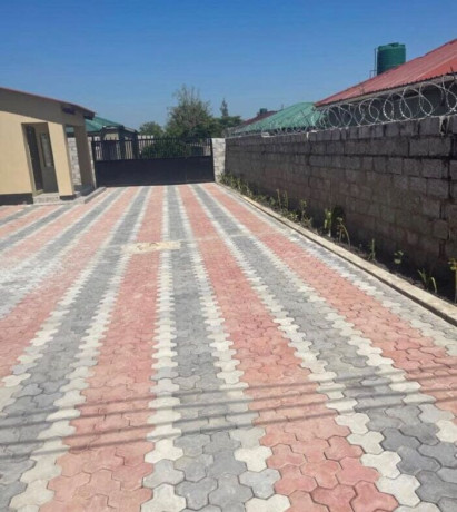 2-bedroom-flat-for-rent-in-meanwood-ndeke-big-4