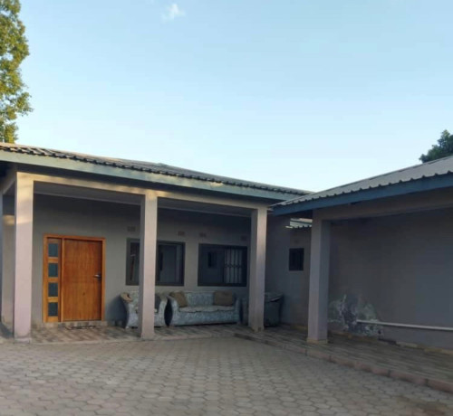 2-bedroom-flat-for-rent-in-woodlands-big-4