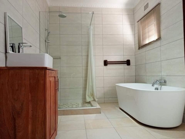 4-bedroom-house-for-rent-in-new-kasama-big-8