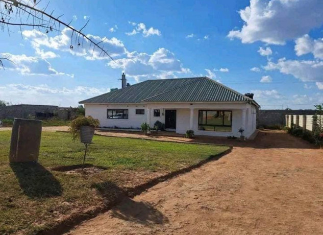3-bedroom-house-for-rent-in-kabangwe-big-0