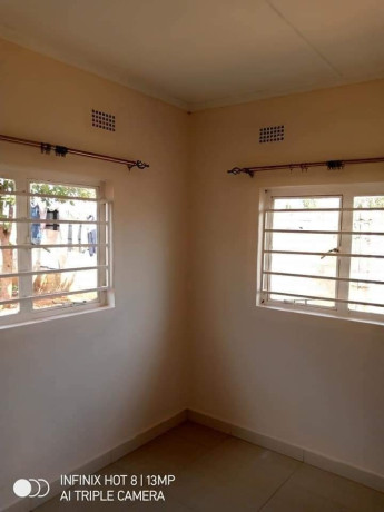2-bedroom-house-for-rent-in-chalala-big-5