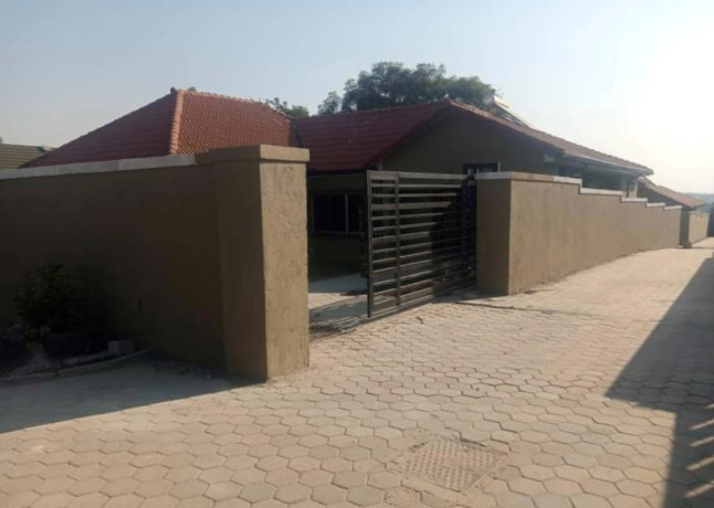 4-bedroom-house-for-rent-in-foxdale-big-7