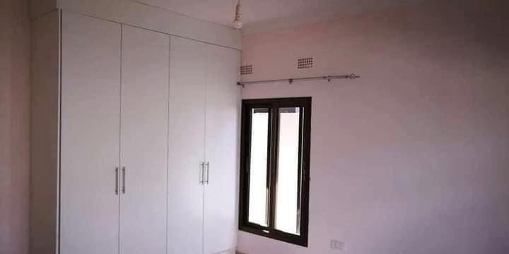 3-bedroom-flat-for-rent-in-meanwood-ndeke-big-3
