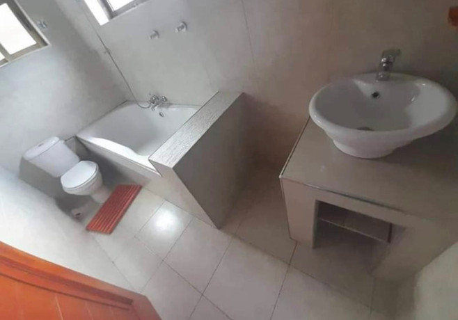 3-bedroom-house-for-sale-in-rhodes-park-big-4