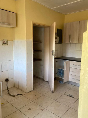 3-bedroom-flat-for-rent-in-rhodes-park-big-2