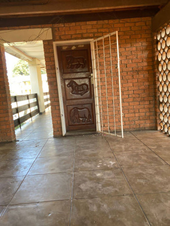 3-bedroom-flat-for-rent-in-rhodes-park-big-5