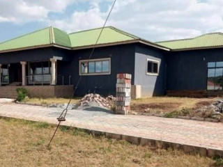 4-bedroom-house-for-sale-in-kabangwe