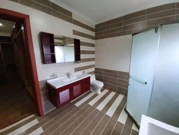 2-bedroom-flat-for-rent-in-longacres-big-9