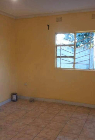 spacious-3-bedroom-flat-for-rent-in-chamba-valley-big-1