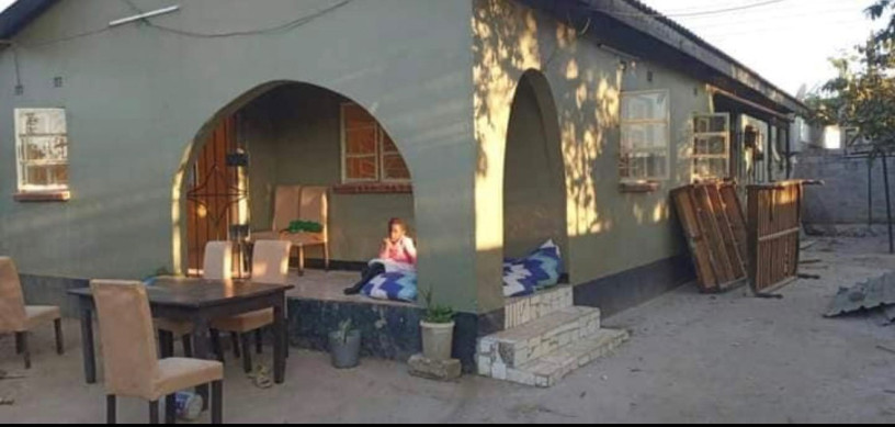 spacious-3-bedroom-flat-for-rent-in-chamba-valley-big-0