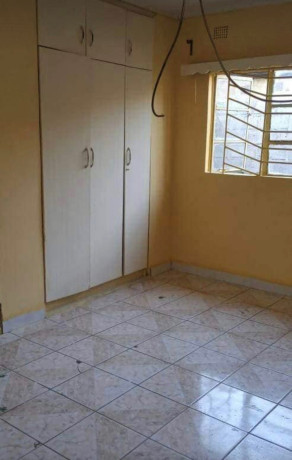 spacious-3-bedroom-flat-for-rent-in-chamba-valley-big-2