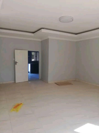 2-bedroom-flat-for-rent-in-chainama-big-3