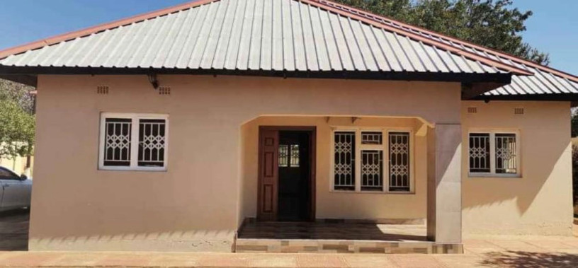 3-bedroom-house-for-rent-in-new-kasama-big-1