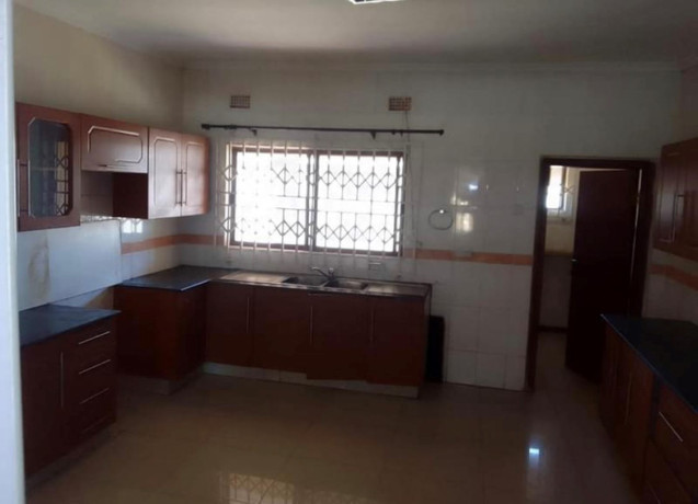 3-bedroom-flat-for-rent-in-kalundu-big-5