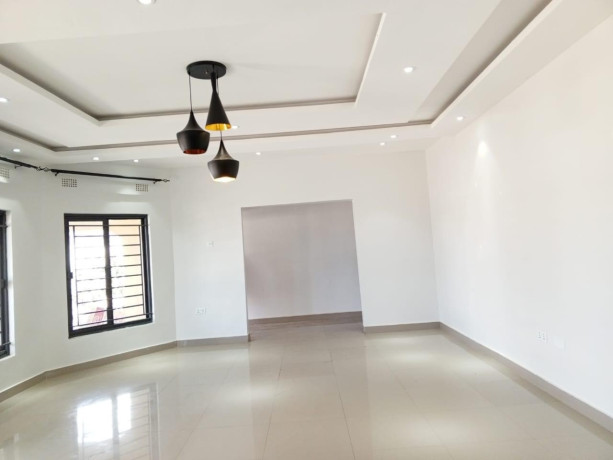 3-bedroom-house-for-rent-in-silverest-big-5