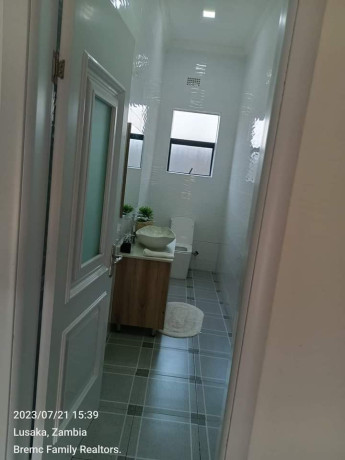 2-bedroom-flat-for-rent-in-state-lodge-big-6