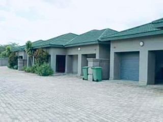 4-by-3-bedroom-flats-for-rent-in-ibex-meanwood