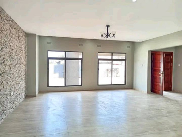 beautiful-house-in-new-kasama-lusaka-big-8