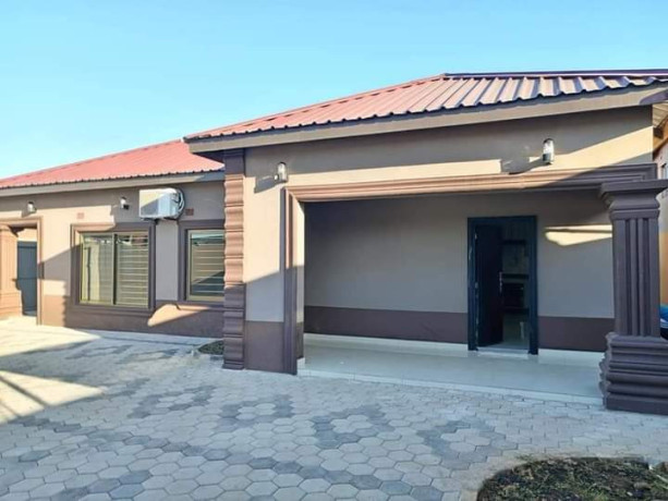 4-bedroom-flat-for-sale-in-salama-park-big-9