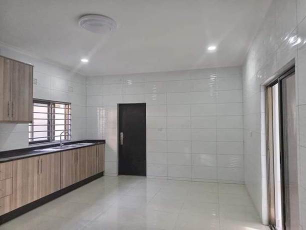 4-bedroom-flat-for-sale-in-salama-park-big-5