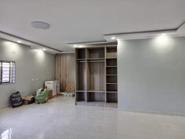 4-bedroom-flat-for-sale-in-salama-park-big-2