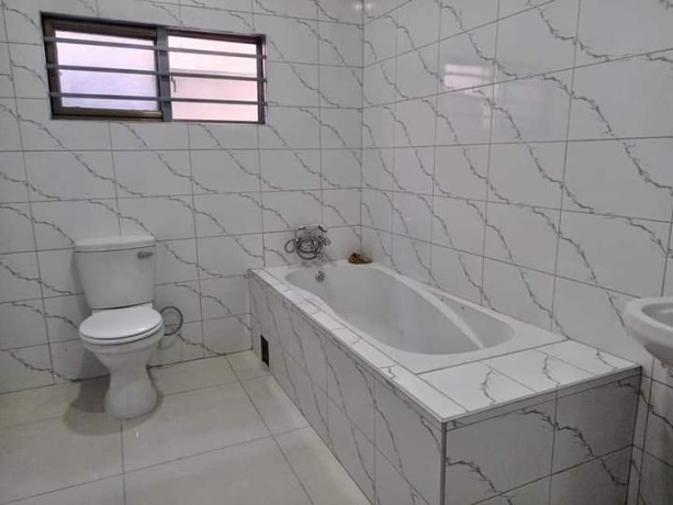 4-bedroom-flat-for-sale-in-salama-park-big-8