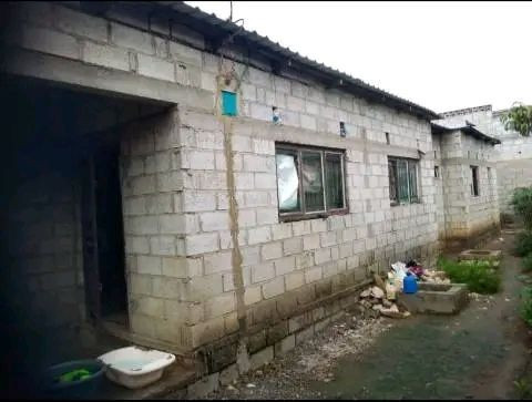 4-bedroom-house-in-chelston-obama-big-4