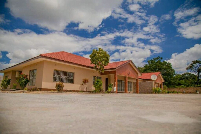 newly-built-3-bedroom-house-for-rent-in-makeni-gray-zulu-big-0