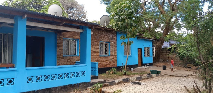 3-bedroom-house-for-sale-in-woodlands-big-5