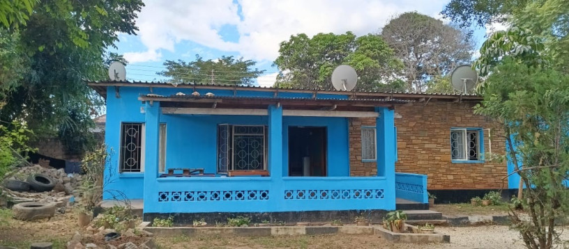 3-bedroom-house-for-sale-in-woodlands-big-0