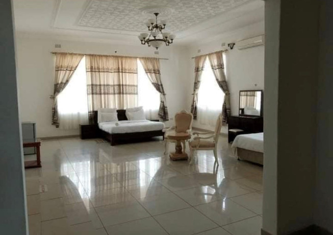 8-bedroom-house-for-sale-in-woodlands-big-1