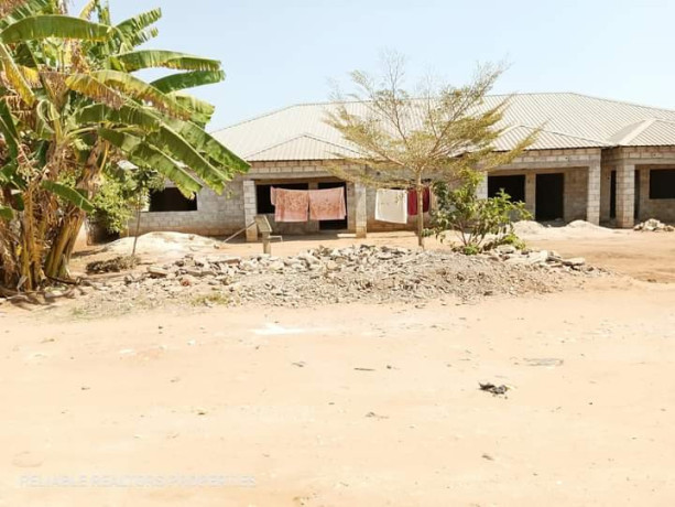 3-by-3-bedroom-and-a-2-bedroom-house-for-sale-in-meanwood-ibex-big-1