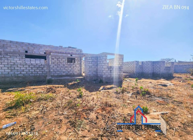 incomplete-house-for-sale-in-meanwood-ibex-big-4