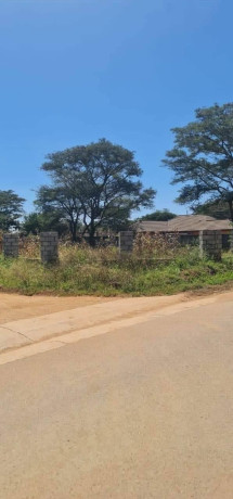 corner-plot-for-sale-in-meanwood-ibex-big-1