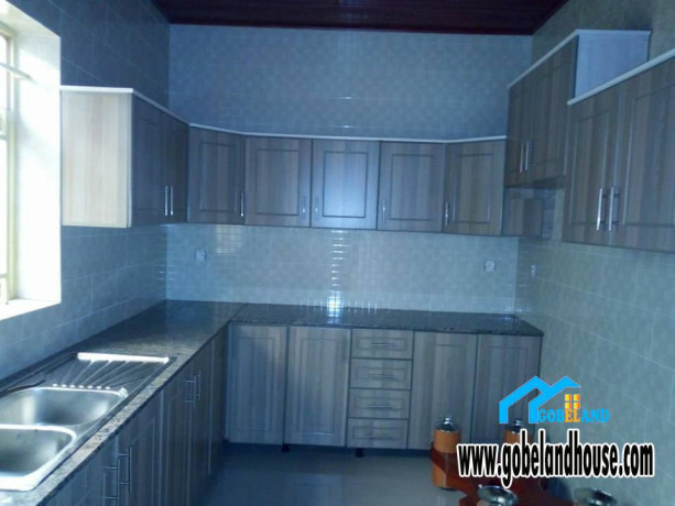 spacious-4-bedroom-house-in-kabeza-big-3