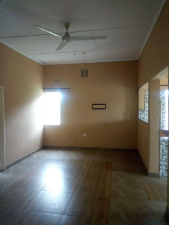 2-bedroom-flat-with-tiles-ceilings-geyser-and-borehole-big-1