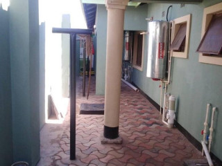 2-bedroom-house-for-rent-in-chalala